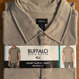 NWT Buffalo David Bitton Tan Men’s Short Sleeve Shirt Small Relaxed Fit Cotton